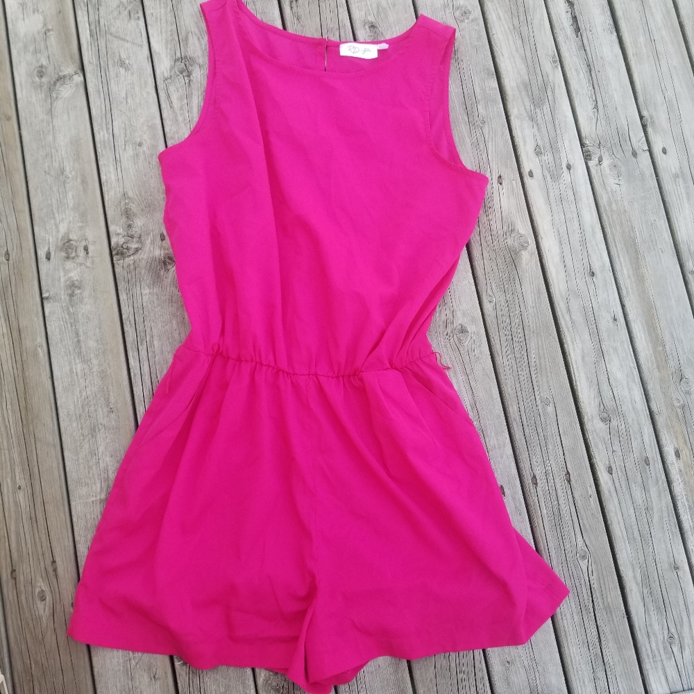 🌸2/$20🌸RD Style Romper